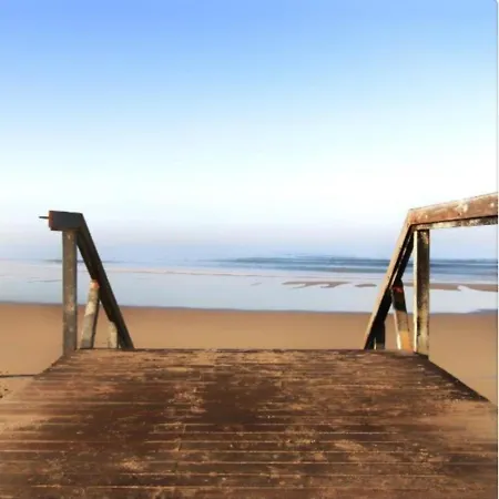 Besthomestay- Caparica Lisbon * Almada