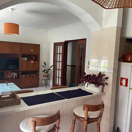 Besthomestay- Caparica Lisbon * Almada