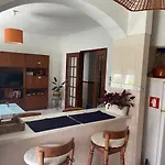 Besthomestay- Caparica Lisbon * 알마다