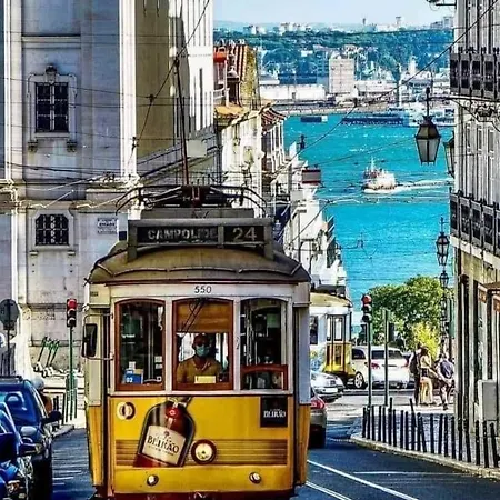 Besthomestay- Caparica Lisbon Apartment