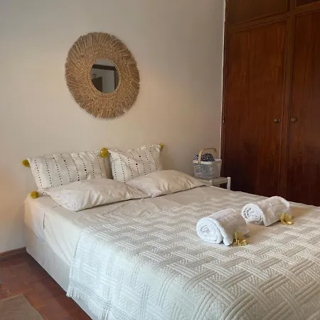 Besthomestay- Caparica Lisbon * Almada