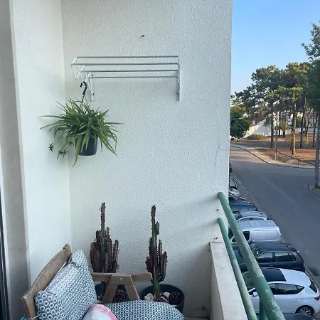 Besthomestay- Caparica Lisbon Apartment Almada